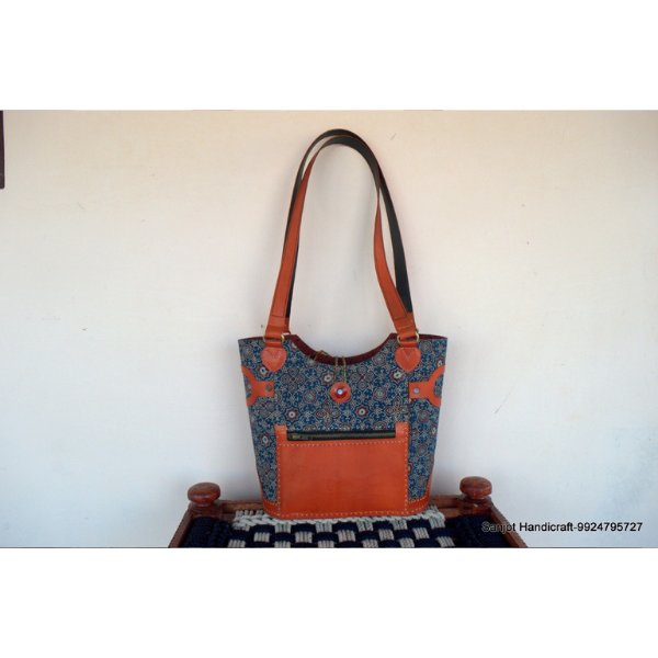 natural and artistic